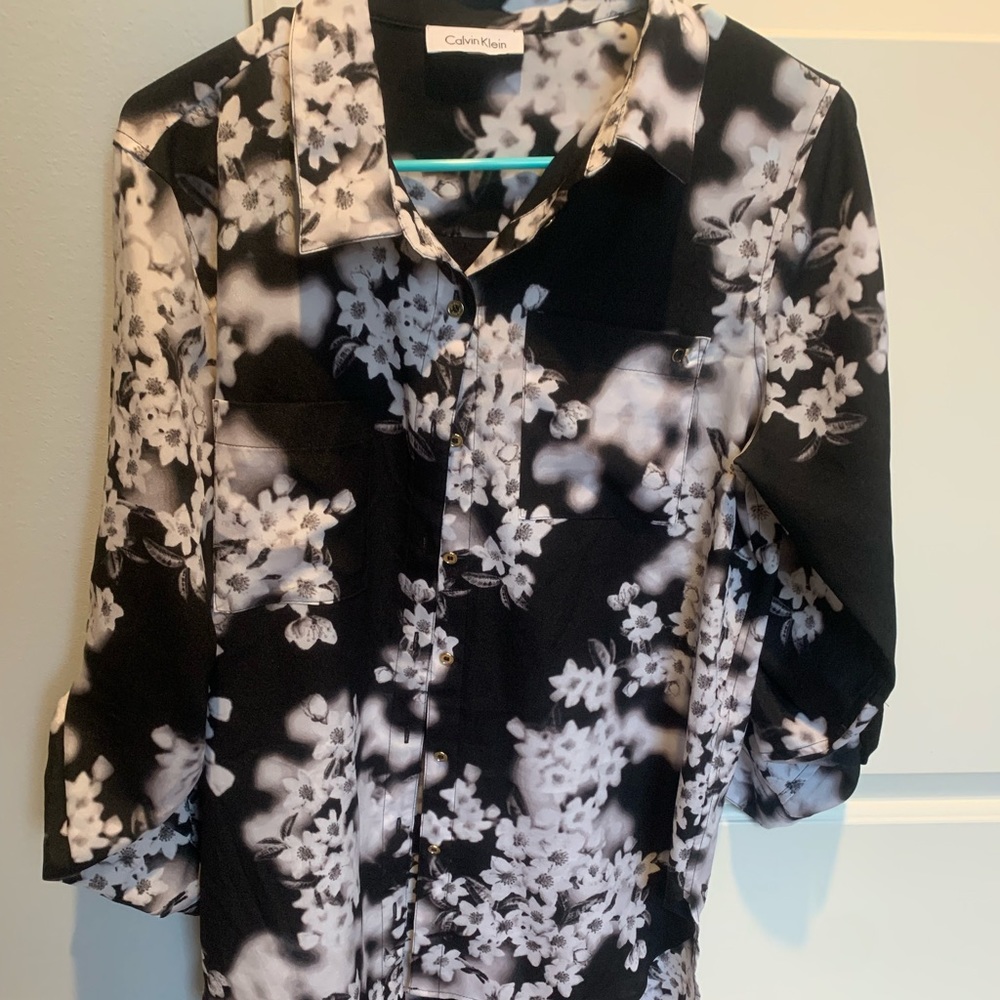 Calvin Klein button down Blouse